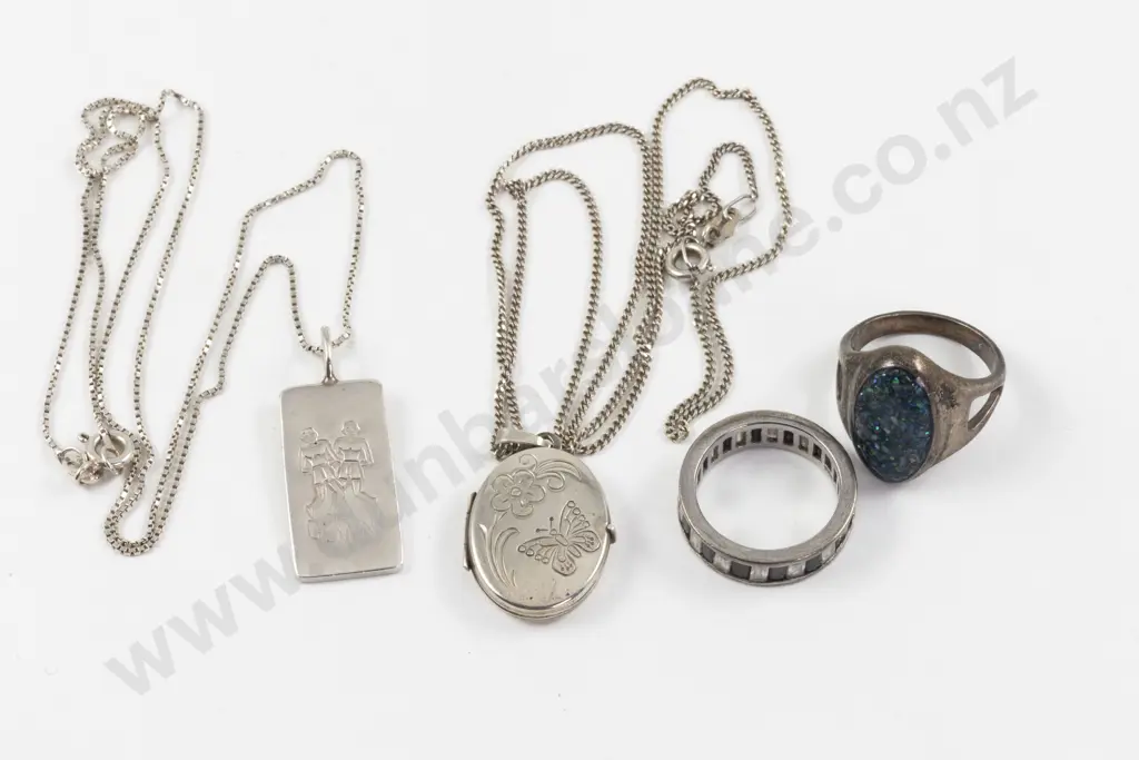 .999 Silver Engraved Gemini Ingot Pendant on S/S Neck Chain Image 1++