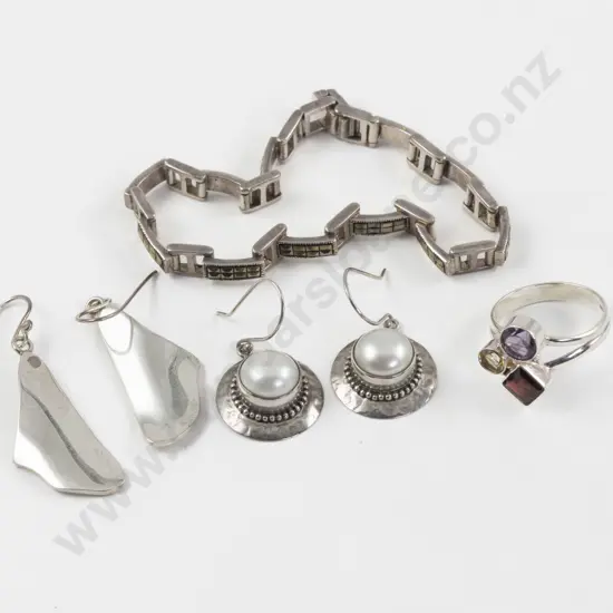 Collection of S/S Jewellery