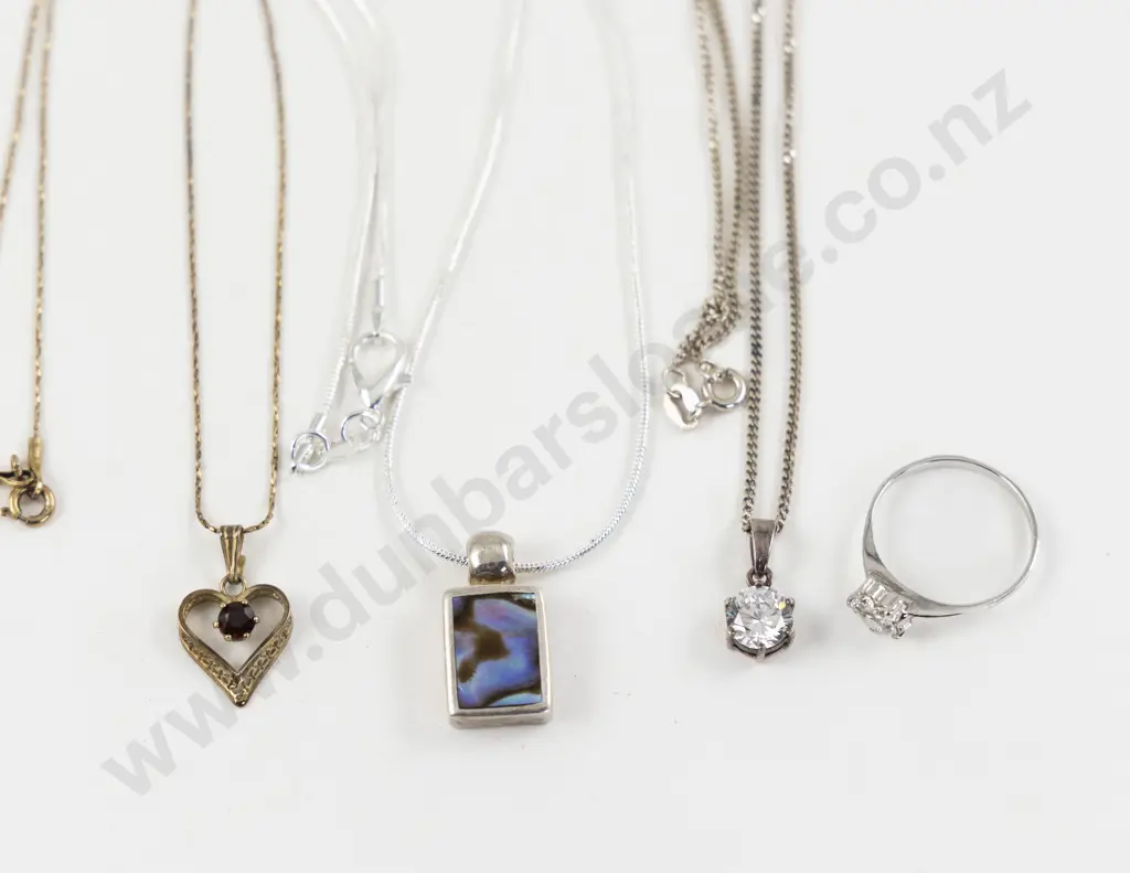 Collection of Assorted S/S Jewellery Image 1++
