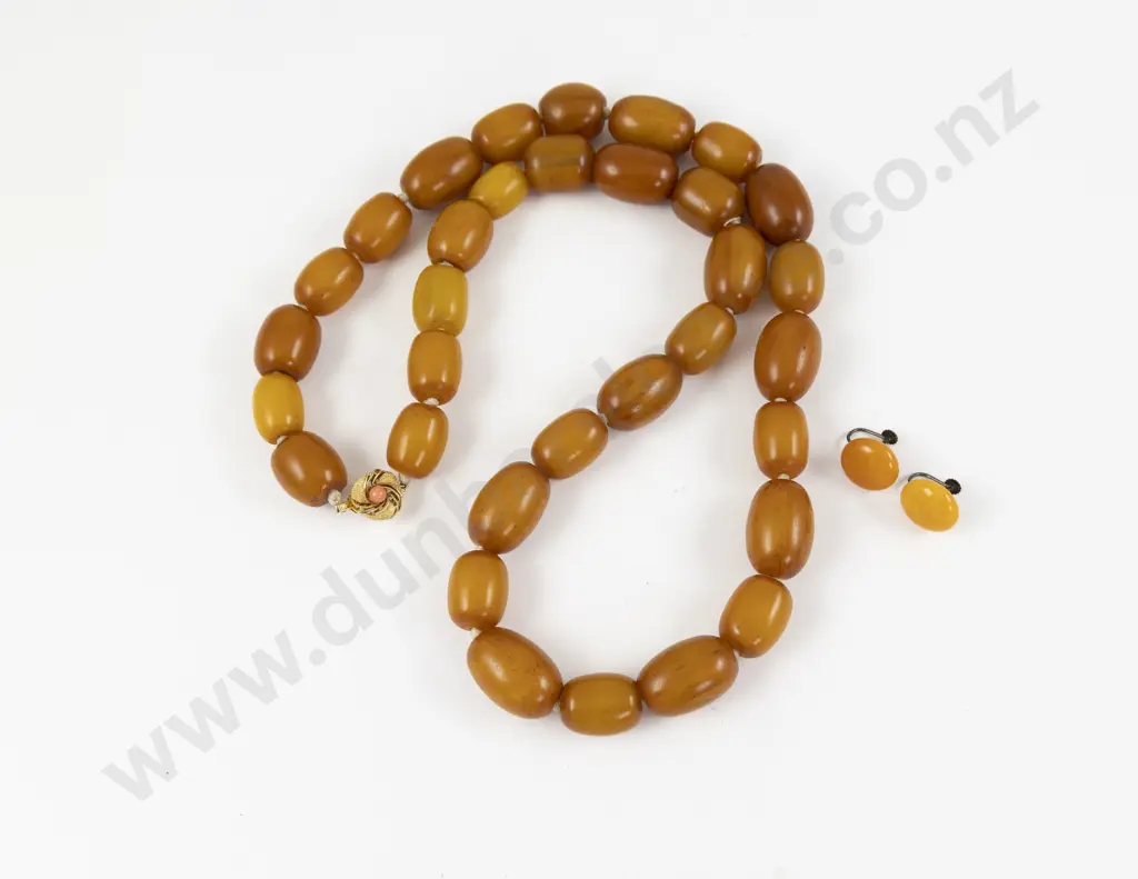 Vintage Single Strand Uniform Amber Bead Necklace Image 1++