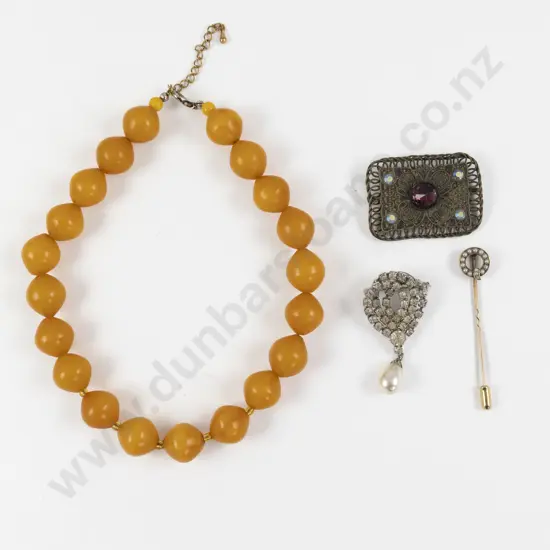 Vintage Single Strand Amber Bead Necklace