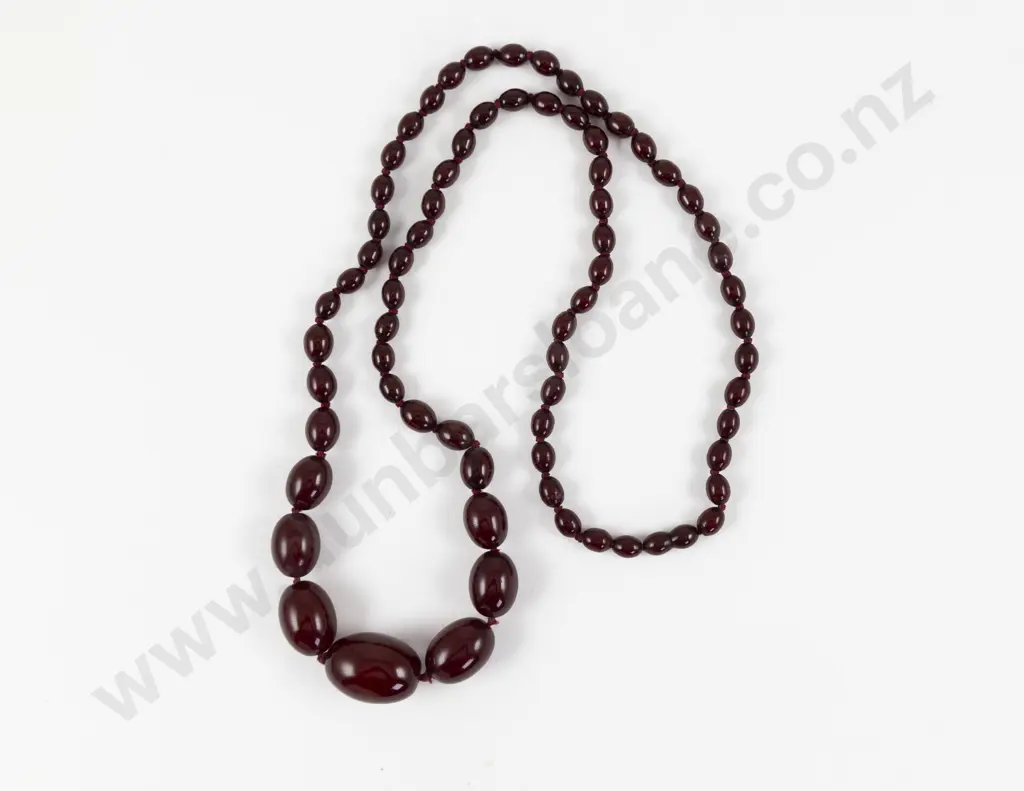Vintage Single Strand Slightly Graduated Cherry Amber Bead Necklace Image 1++