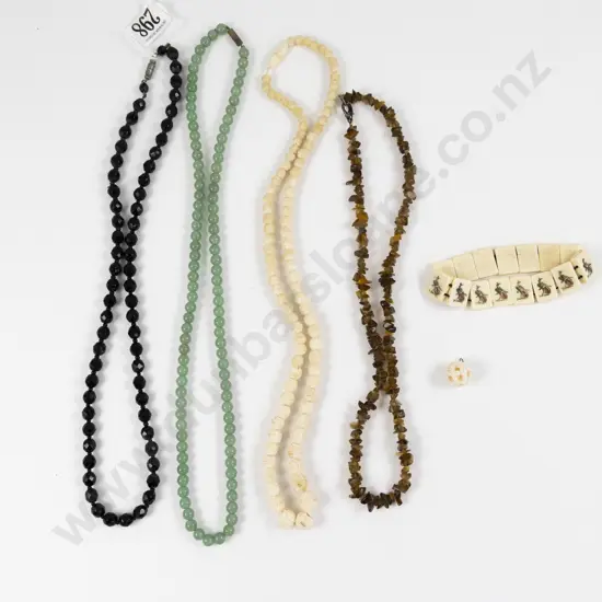 Single Strand Ivory Bead Necklace and Pendant
