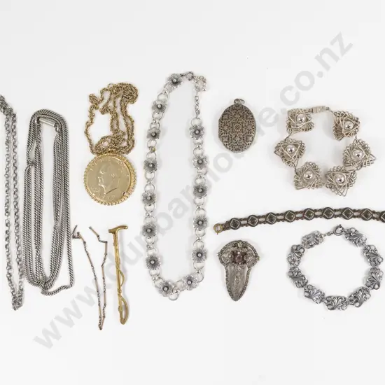 Collection of Assorted Costume Jewellery