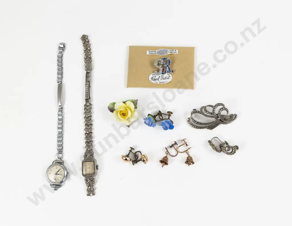Collection of Assorted Costume Jewellery Image 1++
