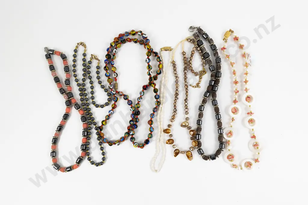 Murano Glass Single Strand Bead Necklace Image 1++
