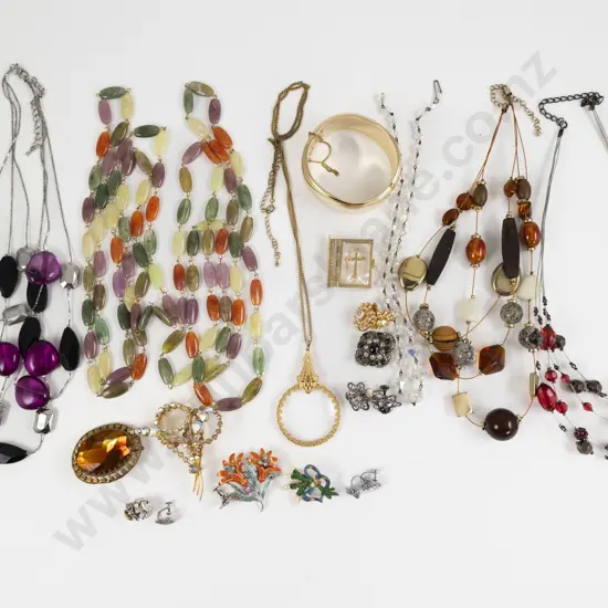 Collection of Assorted Costume Jewellery