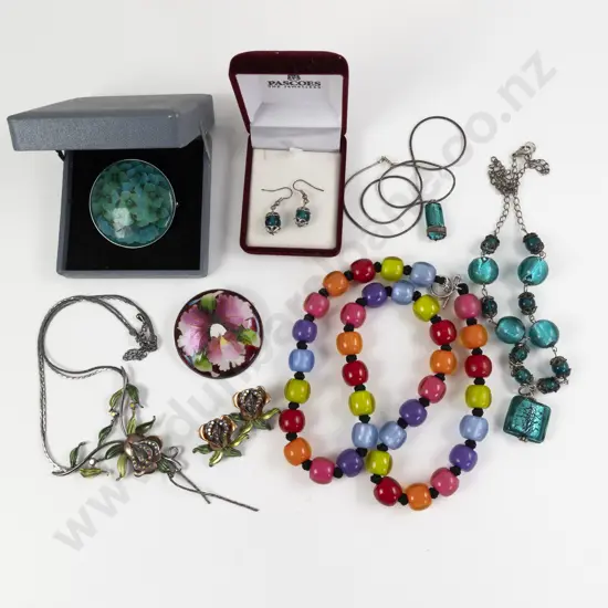 Collection of Assorted Costume Jewellery