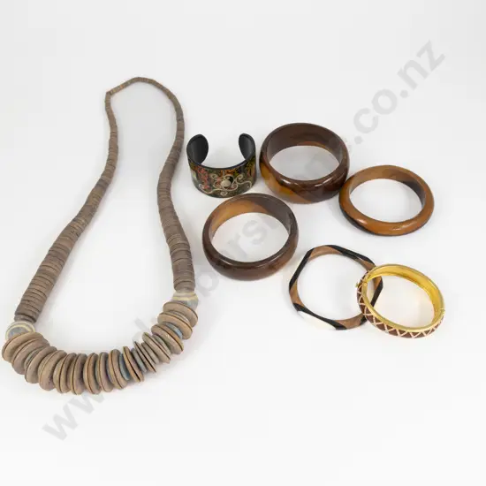 Collection of Assorted Costume Jewellery