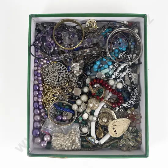 Collection of Assorted Costume Jewellery