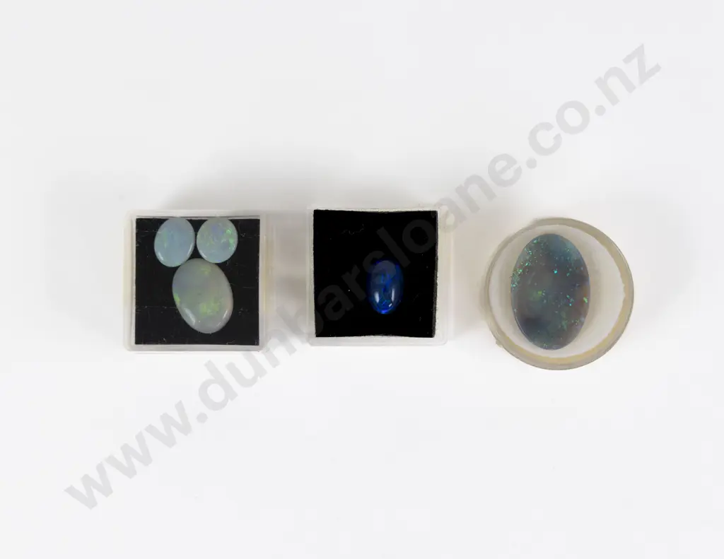 Quantity of Unmounted Opals Image 1++
