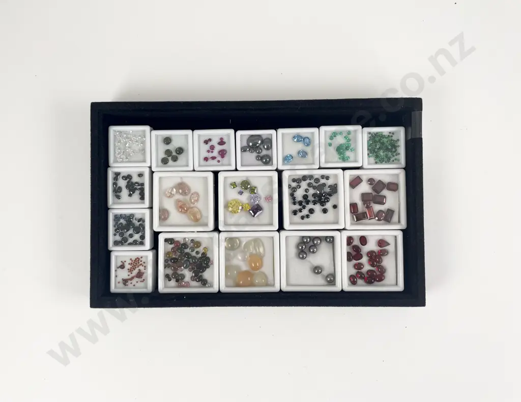 Collection of Various Unmounted Gem Stones Image 1++