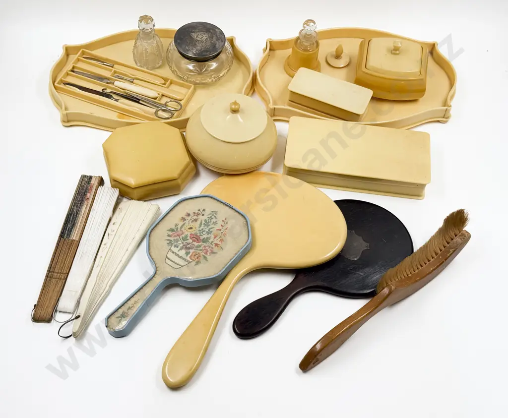 Collection of 1930's Casein Bakelite Dressing Table Gear Image 1++