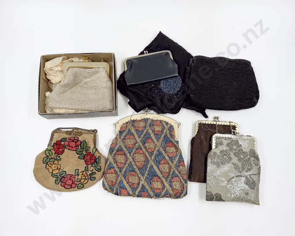 Collection Vintage Evening Purses Image 1++