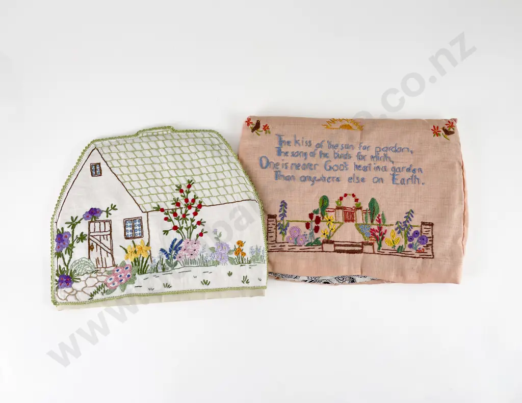 Hand Embroidered 1930/40s Country Cottage Tea Cosy & Other Image 1++