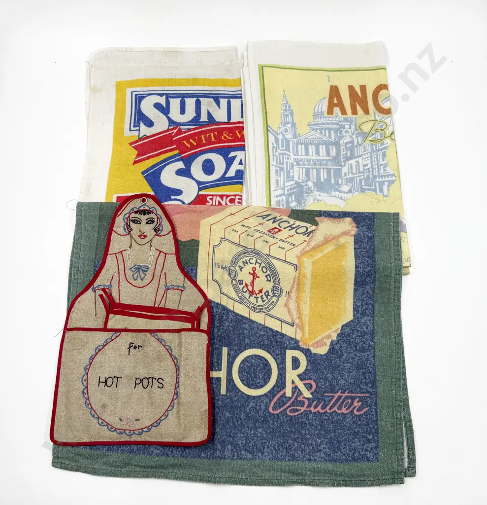 Four Anchor & Sunlight Soap Tea Towels with "Hot For Pots" Pocket Image 1++