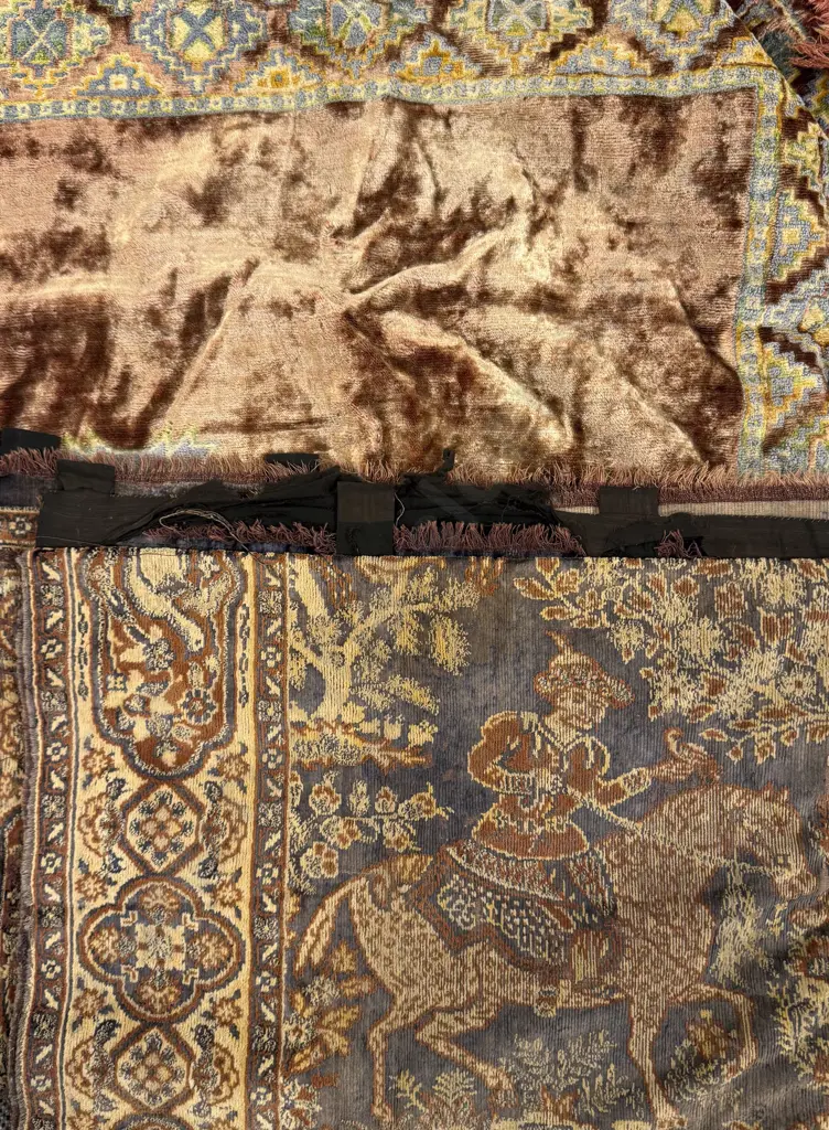 Vintage Patterned Velvet Table Cover & Tapestry Image 1++