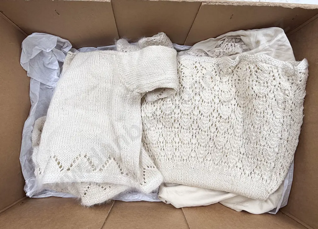 Collection Edwardian & Later Cotton Lace & Knitted Garments Image 1++