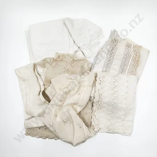 Collection Edwardian & Later Cotton Lace & Knitted Garments
