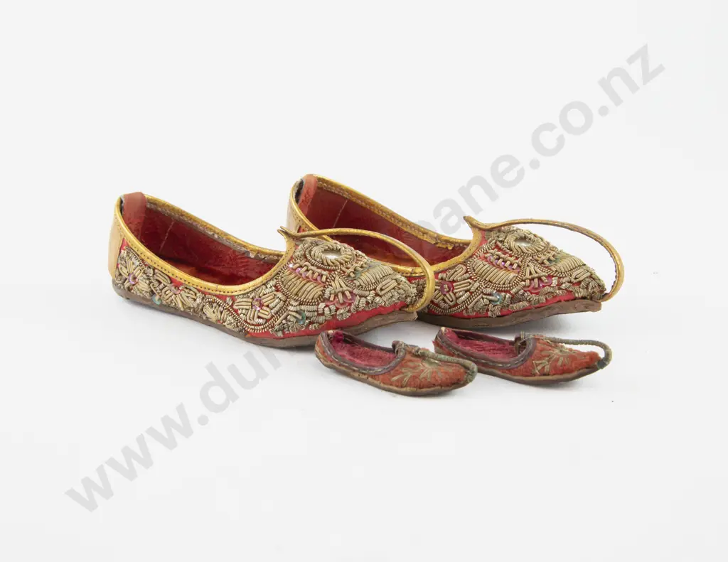 Pair Early C20th Indian Silver Thread Embroidered Young Child Zardozi Type Slippers Image 1++
