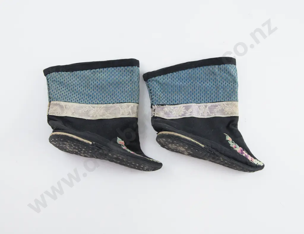 Pair Qing Dynasty (1644–1912) Late C19th Silk Embroidered Soft Lotus Boots Image 1++