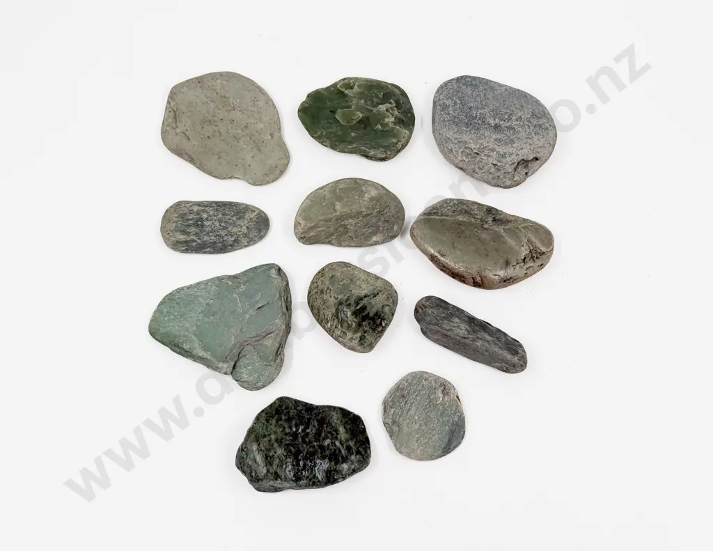 Qty of Small NZ Greenstone Rocks Image 1++