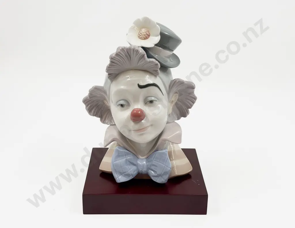 Lladro Clown Bust Image 1++