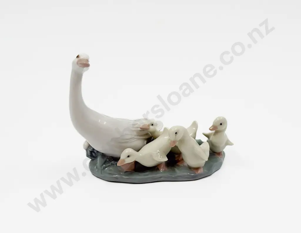 Lladro Geese Figure Group Image 1++