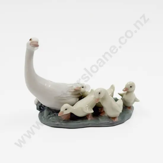 Lladro Geese Figure Group