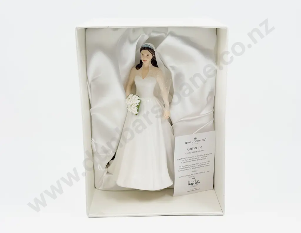 RD Figure "Catherine - Royal Wedding Day" Image 1++