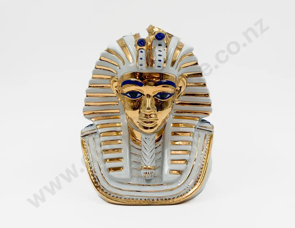 Italian Porcelain Bust of Tutankhamun Image 1++