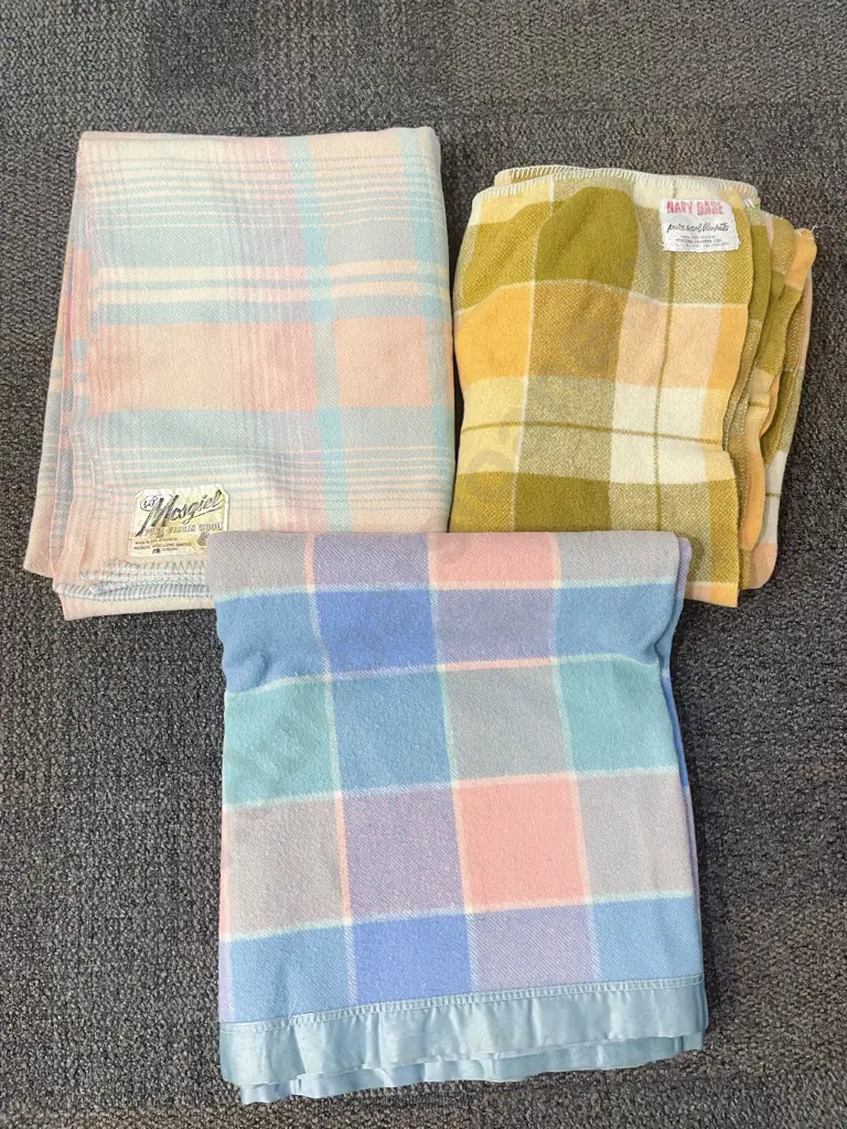 Three Assorted NZ Woolen Blankets Image 1++