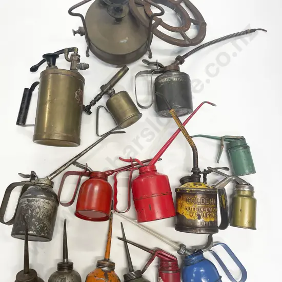 Qty of Assorted Vintage Oil Cans etc