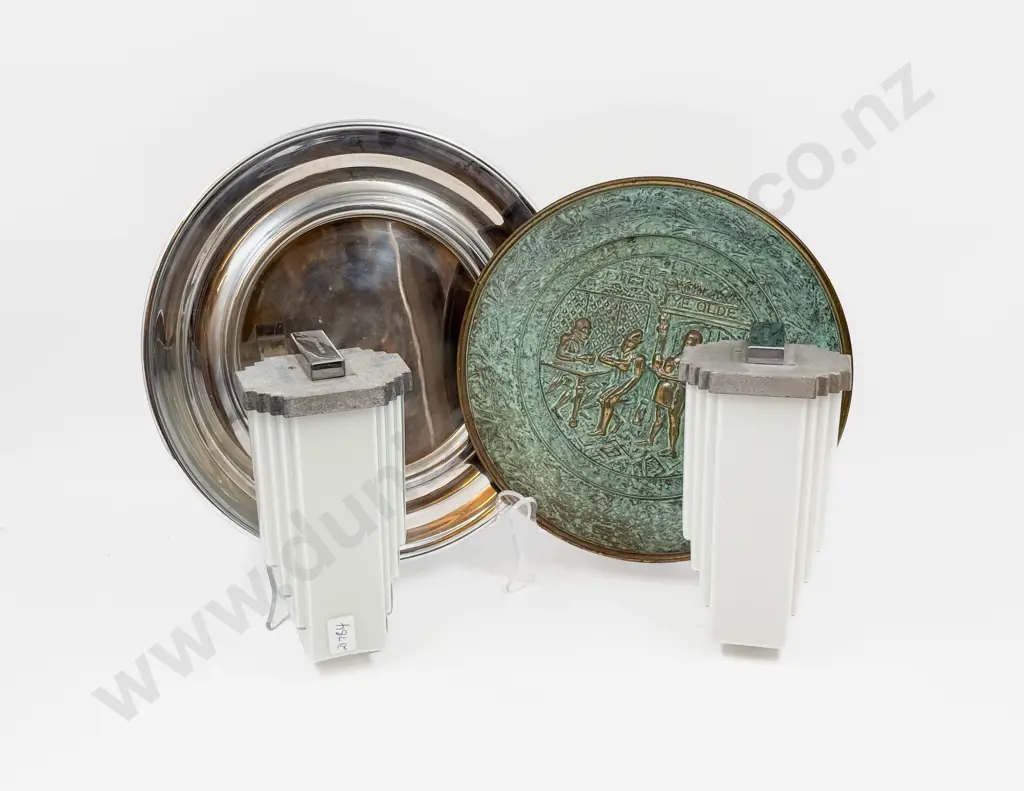 Pair of Art Deco Wall Lights and Assorted Image 1++