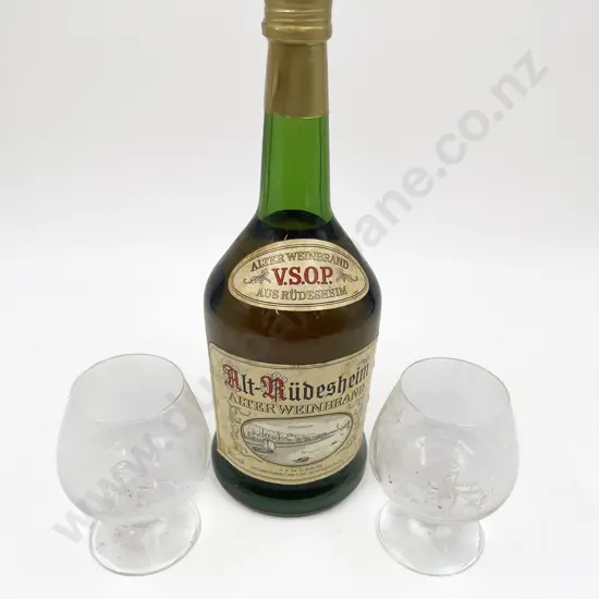 Alt-Rudesheim Weinbrand VSOP - German Brandy Gift Pack With Two Brandy Balloons