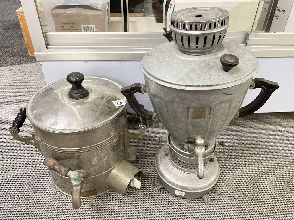 Qty of Vintage Metal ware including Samovar (A/F) Image 1++