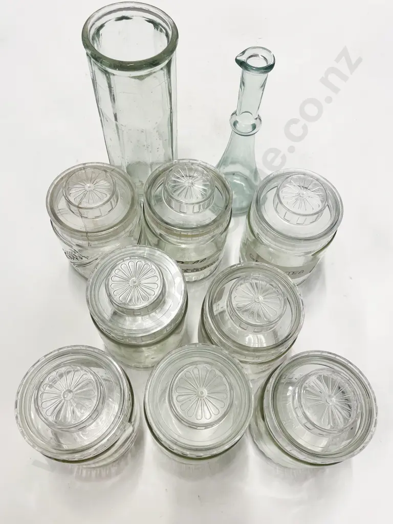 Qty of Assorted Glass Jars etc Image 1++