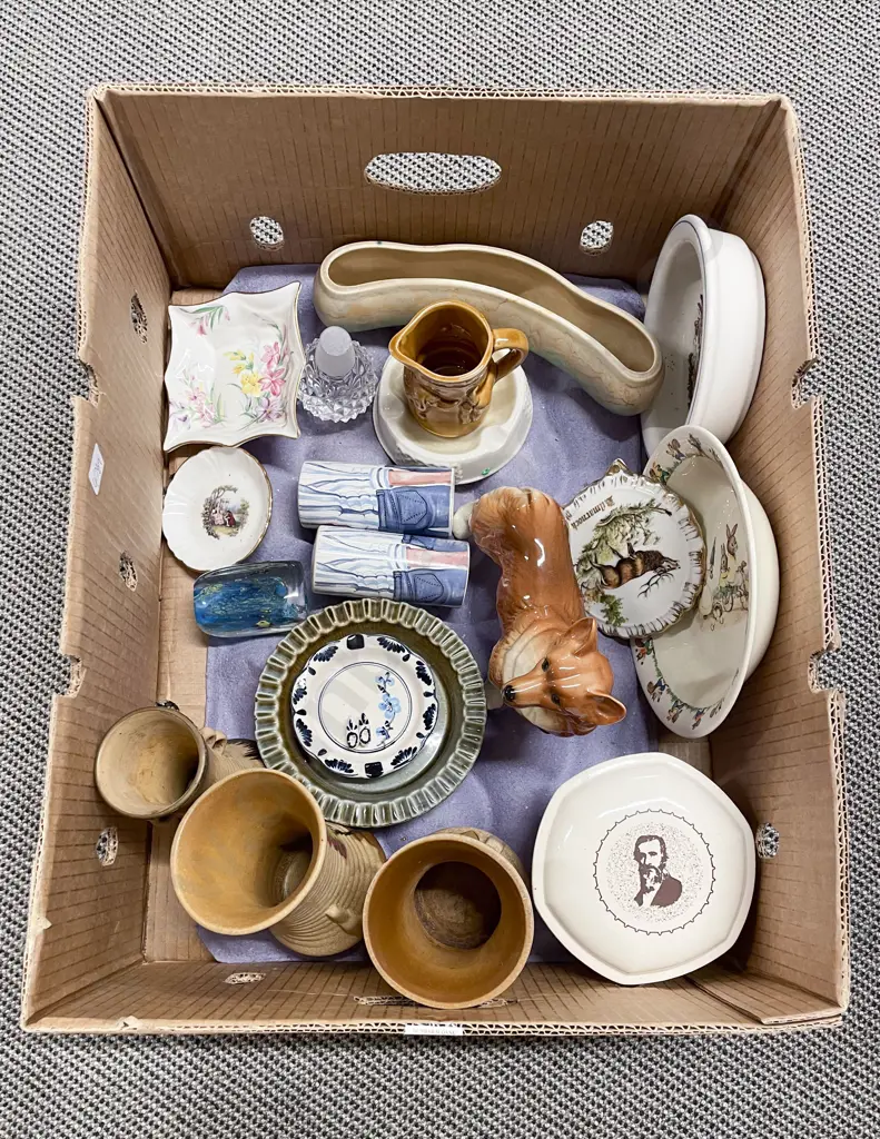 Box Qty Of Assorted China and Ornaments including Carltonware Novelty Salt & Pepper Shakers Image 1++