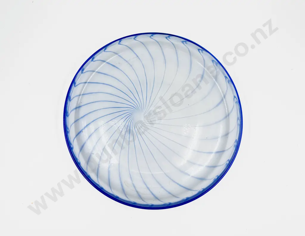 Kosta Boda Art Glass Shallow Rimmed Charger Image 1++