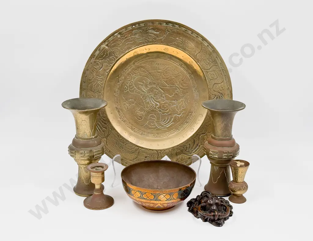 Quantity of Assorted Brassware incl Lion Form Knocker Image 1++