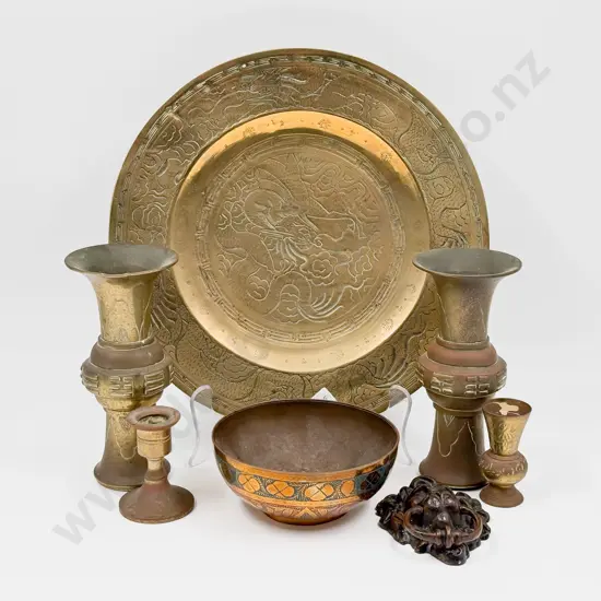 Quantity of Assorted Brassware incl Lion Form Knocker