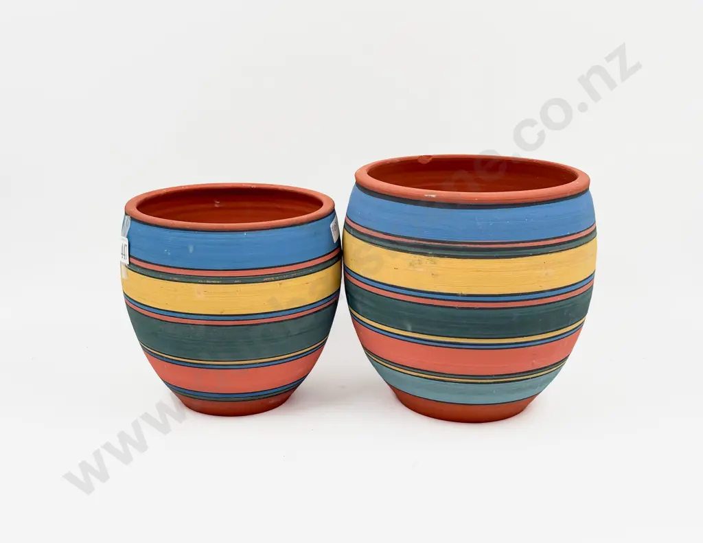 Graduated Pair Terracotta Planters Image 1++