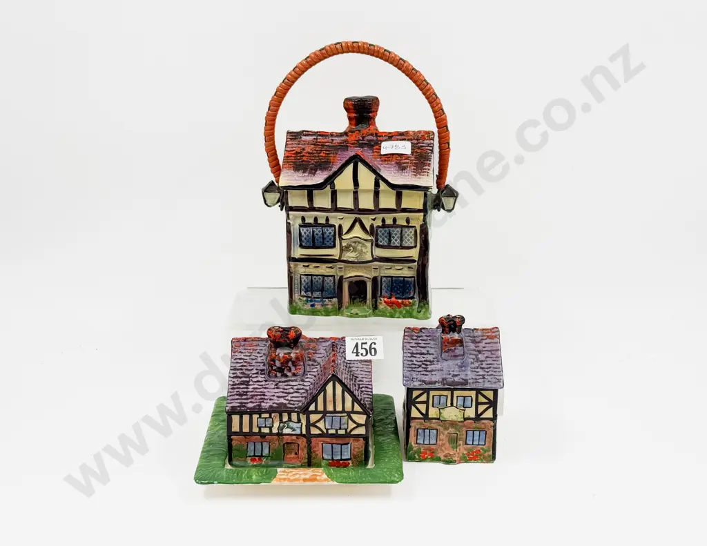 Three Pieces of Assorted Cottage Ware Image 1++