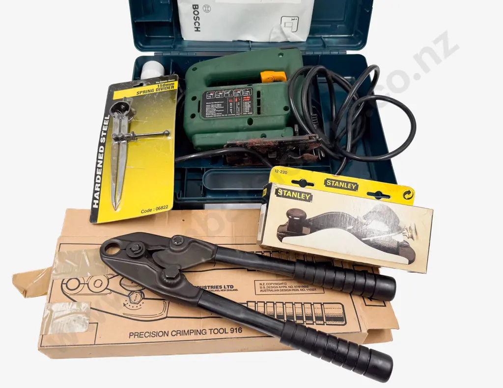 Bosch Cased Jig Saw Image 1++