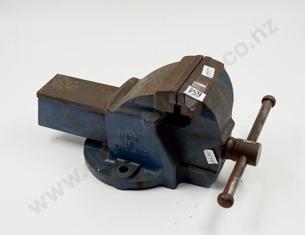 Vintage Wrought Metal Bench Vice Image 1++