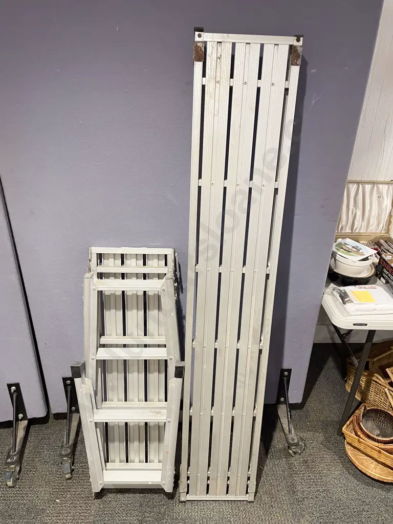 Aluminium Scaffold Ladder with Scaffold Plank Image 1++