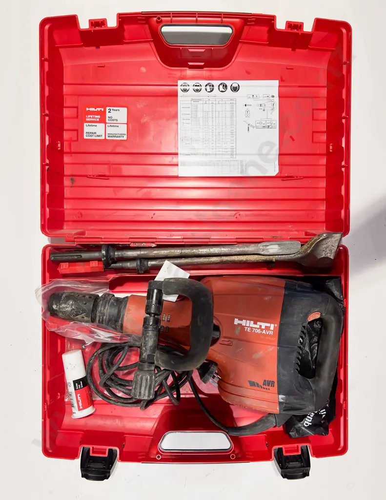 Hilti TE 706  Concrete Breaker in Case Image 1++
