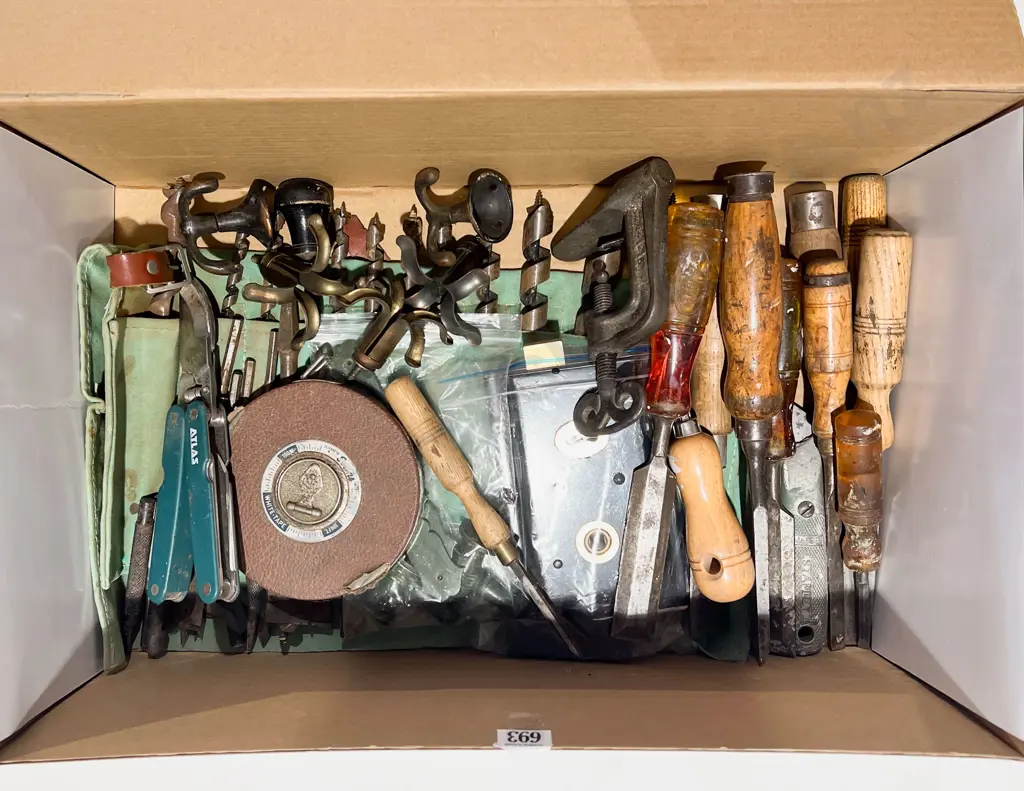 Boxed Quantity of Assorted Hand Tools Etc Image 1++
