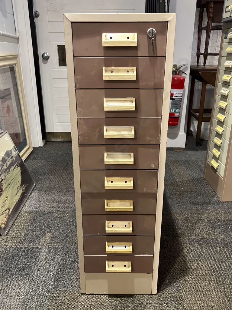 Multi-Drawer Steel Cabinet with Assorted Tools & Accessories Image 1++