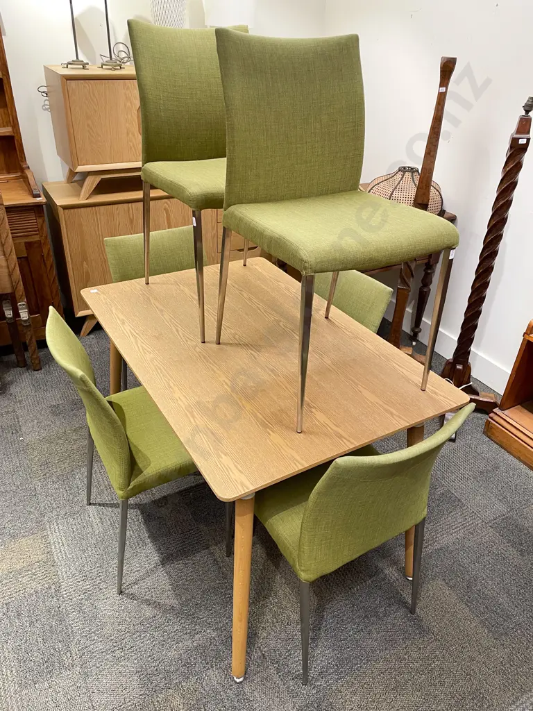 Modern Scandinavian Style Oak Dining Table & Six Chairs Image 1++